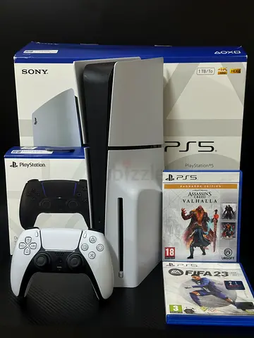 PS5 SLIM DISC EDITION 1TB WITH 2 CONTROLLERS AND 2 GAMES