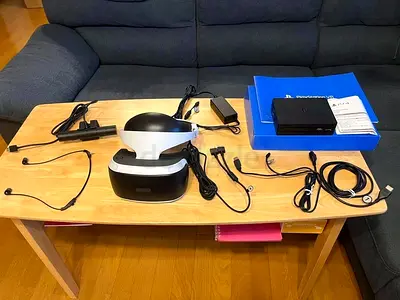 Sony PlayStation PS4 VR2 CUH-ZVR 2 Headset.
