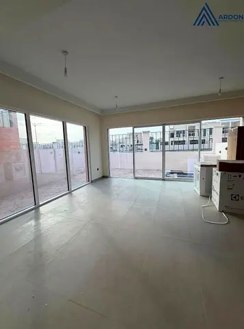 Single Row | Corner Unit | 5BR Townhouse