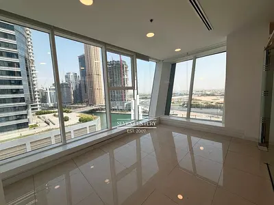 Prime Location | Close To Metro |fully fitted