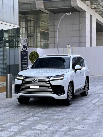 2023 Lexus LX 600 Signature — Al-Futtaim