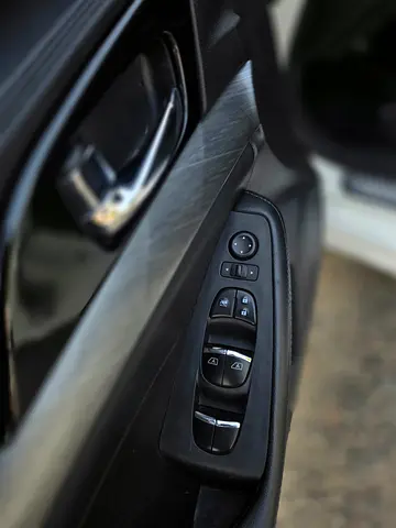 صورة 13 لـ 2018 Nissan MAXIMA