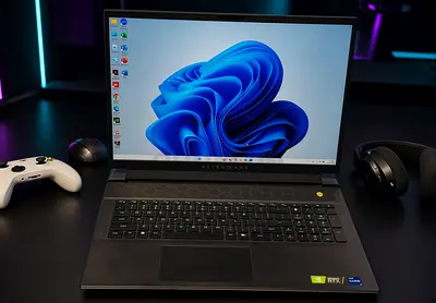 ALIENWARE M18 R1 , i9-13900HX,64 GB RAM,4 TB SSD,RTX 4090-16 GB