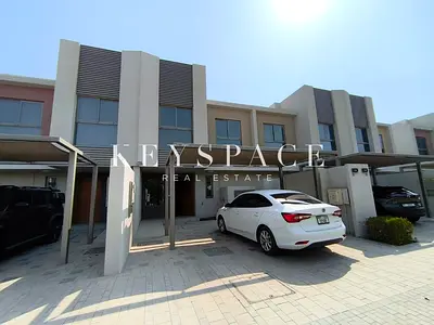 Grand Family Home | Excellent Urban Access | Resale