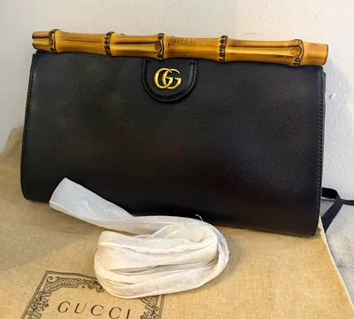 Gucci Diana Bamboo Leather Clutch