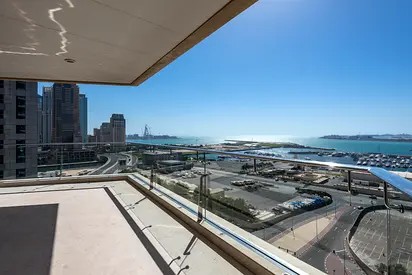 Stunning Le Reve Penthouse with Sea Views