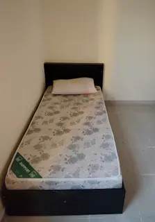 ONE BED SPACE AVAILABLE FOR AN INDIAN EXECUTIVE IN 1BHK