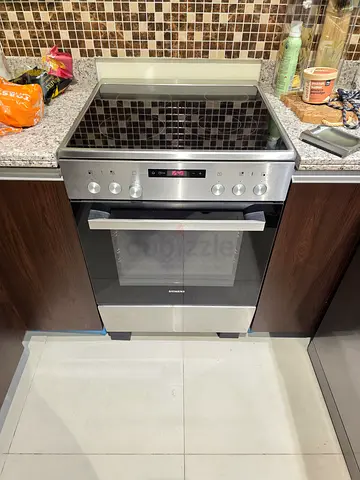 Siemens IQ300 Electric Ceramic Cooker 60cm With Great Condition Same As Like New