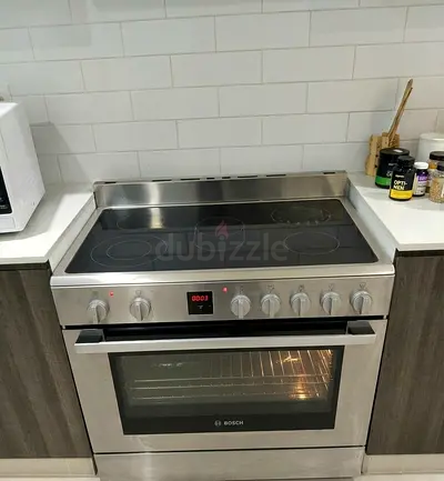 Bosch 5 Ceramic Hobs Cooker HKK99V850M