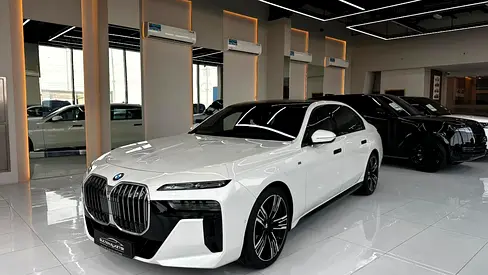 BMW 7-Series 740i M Sport 2023 GCC Specs