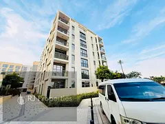 LUXURY STUDIO WITH BALCONY WARDROBE GYM POOL JUST 35K