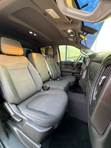 2019 Chevrolet SILVERADO 1500 照片 8
