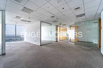 Fitted | Prime Location | Amazing View