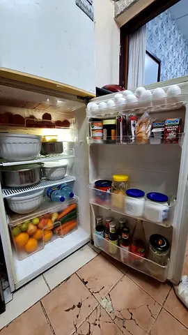 Sharf refrigerator freezer