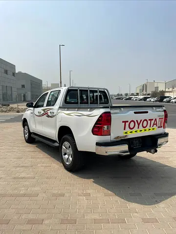 2025 Toyota HILUX 照片 2