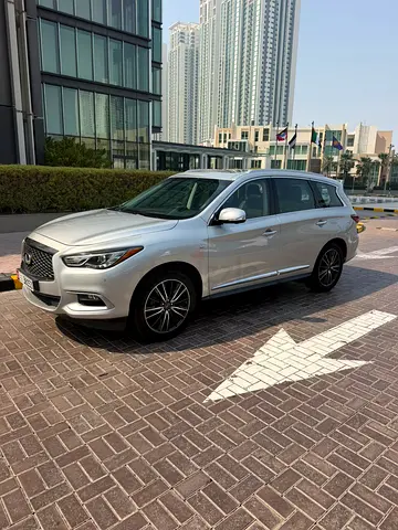 2016 Infiniti QX60 Sensory with very low mileage