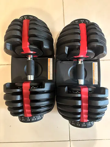Adjustable Bowflex-style Dumbbell Pair (up to 24 Kgs) - Good Condition
