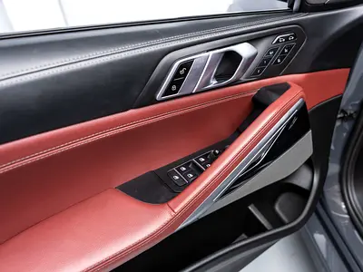 2022 BMW X6 — миниатюра 18