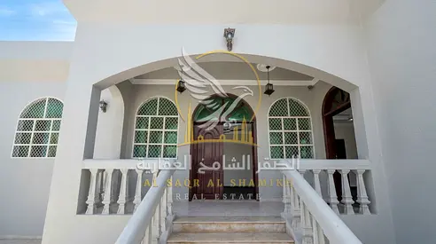 Arabic house for annual rent four bedrooms four bathrooms external annex spacious modern finish large indoor and outdoor parking strategic location