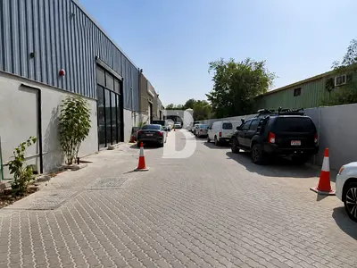 ROAD-FACING WAREHOUSE | HIGH POWER | FULLY FITTED