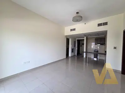 Middle Villa | Fully Upgraded | Vacant Soon