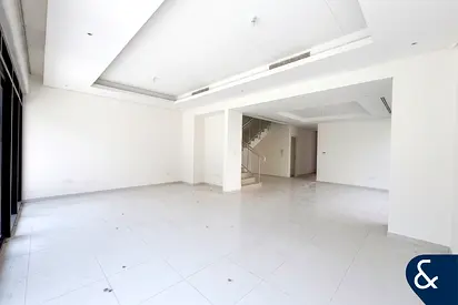 Single row THL | Next to Park | Big Plot