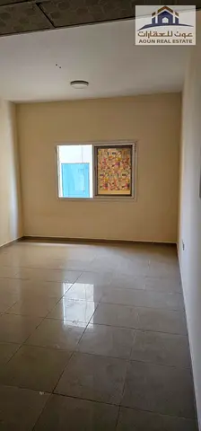 An amazing studio for rent in Al Butina! Prime location near Nesto and Zulekha Hospital, with unpaved parking. Only 18,000, payable in 6 installments—