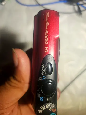 Canon PowerShot A2200 HD compact digital camera - red