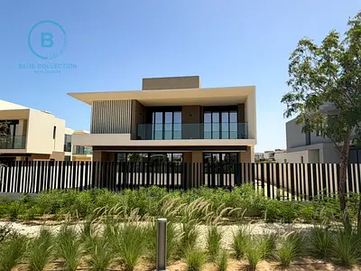 Best Location | Single Row | Backing on big pool