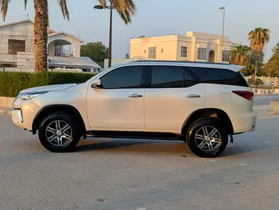 2017 Toyota FORTUNER — фото 5