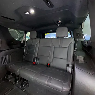 2025 Chevrolet SUBURBAN 照片 12