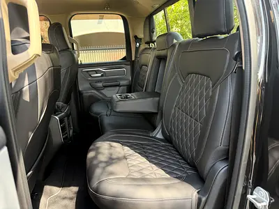 2019 RAM 1500 照片 2