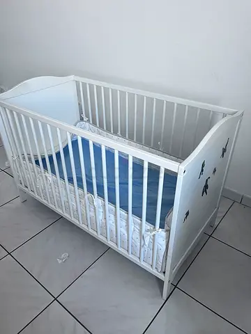 Baby crib