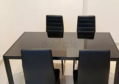 Black Glass Top Dining Table with 4 dining Chairs