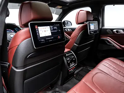2022 BMW X6 — миниатюра 17