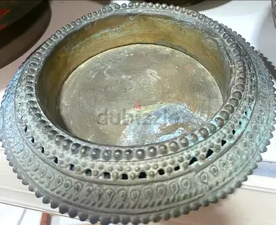 Antique round tray 15cm length