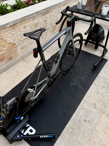 Wahoo KICKR Move indoor smart trainer