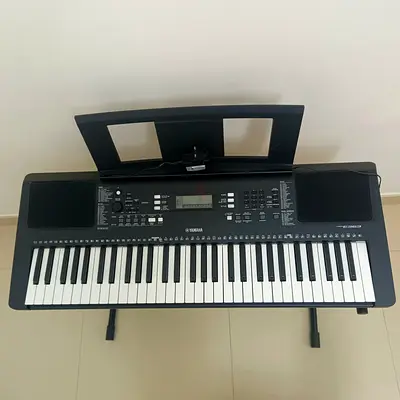 YAMAHA KEYBOARD BUNDLE – 3 KEYBOARDS + 2 STANDS + 1 BAG
