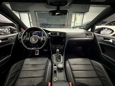 صورة 10 لـ 2019 Volkswagen GOLF R