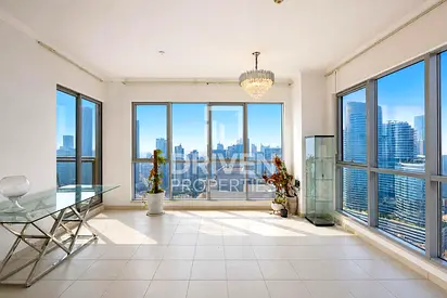 Close to Dubai Mall | Unfurnished | Spacious