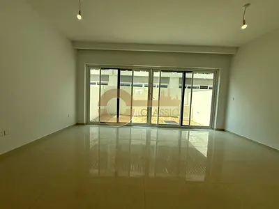 SINGLE ROW | PARK VIEW | 4 BED | CLOSED KITCHEN