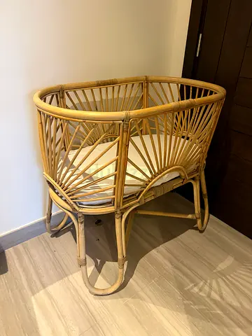 Baby crib