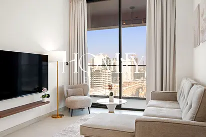 LUXURY FURNISHED | NEAR TO EXIT | POOL VIEW