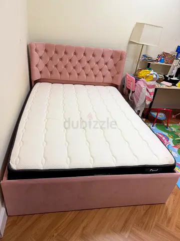 Pink Tufted Upholstered Double Bed Frame with Mattress included