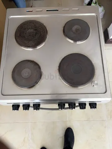 Used 4-burner Electric Cooktop/Stove - Stainless Top