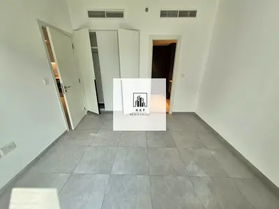 Specious luxury apartment for rent