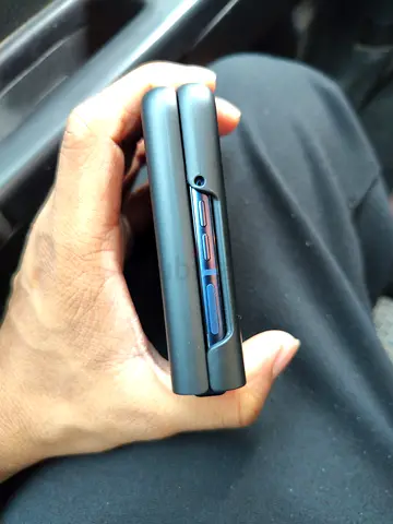Moto Razr 60 Urgent sell