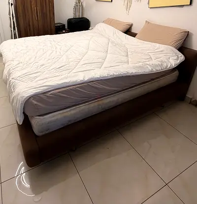 King size bed