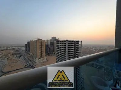 شقة غرفتين وصالة للإيجار السنوي _ في غولف تاور _ بتشطيبات ومساحات ممتازه _شامل الباركن الخاص _ موقع مخدم علي مدار الساعه
