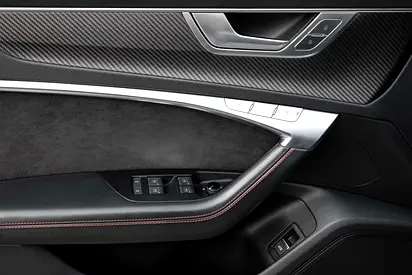 صورة 13 لـ 2021 AUDI RS7